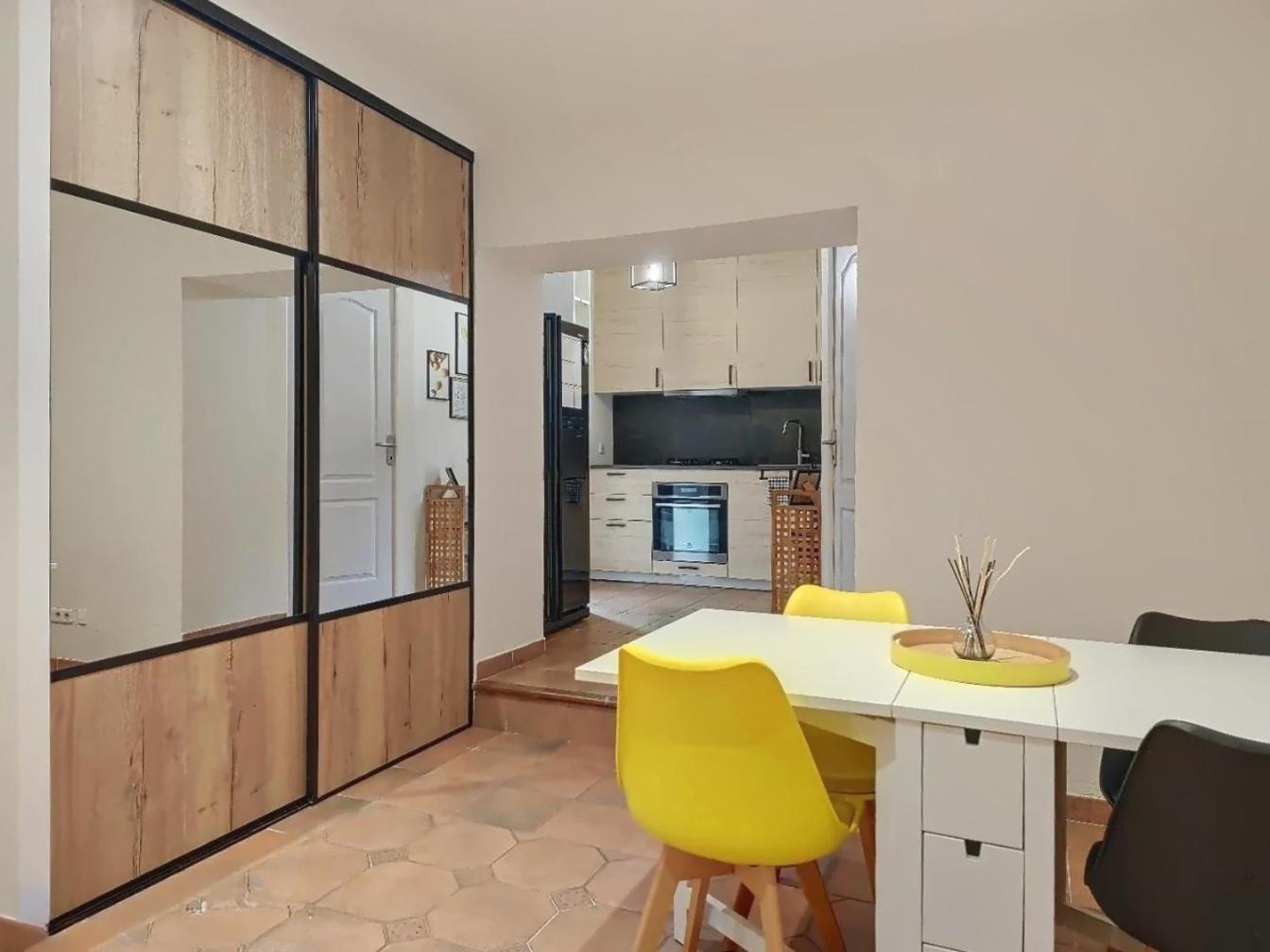 ロシュフォール・デュ・ガル Cabanon Provencalヴィラ エクステリア 写真